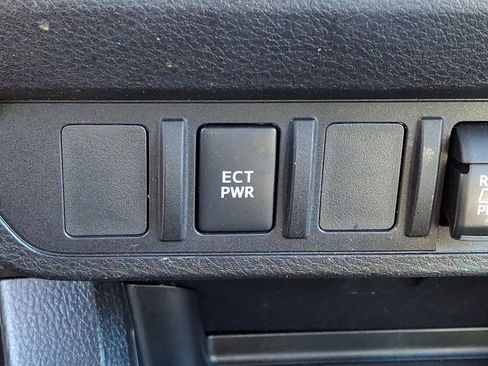 Used 2020 Toyota Tacoma TRD Sport image 25