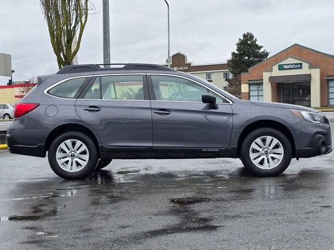 Used 2018 Subaru Outback 2.5i image 8