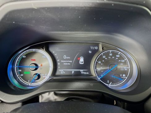 Used 2024 Toyota Venza Nightshade image 18