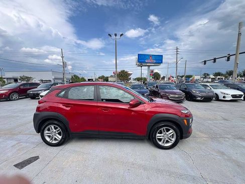Used 2021 Hyundai Kona SE FWD image 7