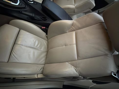 Used 2008 BMW 650i Convertible image 38