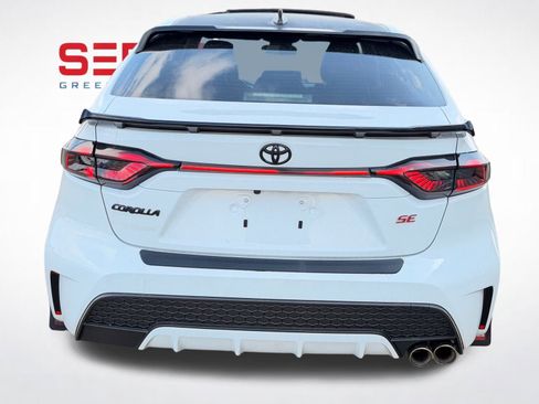 Used 2020 Toyota Corolla SE w/ SE Premium Package image 14