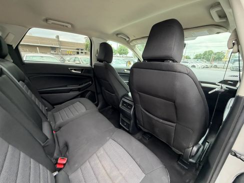 Used 2022 Ford Edge SE w/ Black Appearance Package AWD/4WD image 13