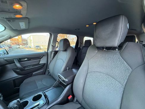 Used 2016 GMC Acadia SLE AWD/4WD image 24