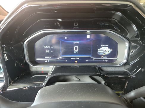 Used 2023 Chevrolet Silverado 1500 LT AWD/4WD image 16