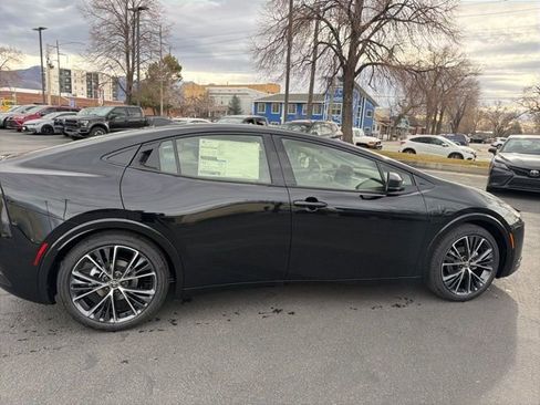 New 2026 Toyota Prius XLE image 6