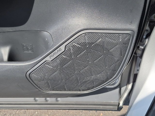 Used 2020 Toyota RAV4 XSE w/ All Weather Liner Package AWD/4WD image 27