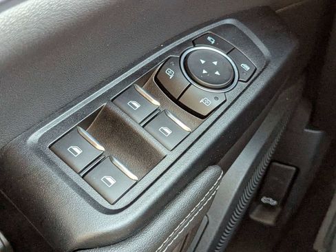 Used 2025 Ford Ranger Lariat w/ FX4 Off-Road Package image 25