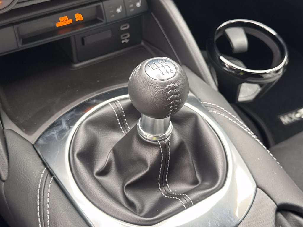 New 2026 MAZDA MX-5 Miata Club w/ Interior Package RWD image 12