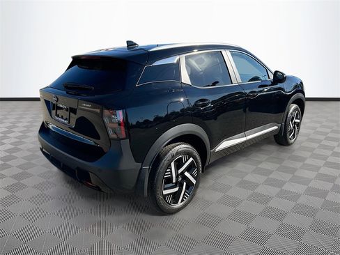 New 2026 Nissan Kicks SV image 7