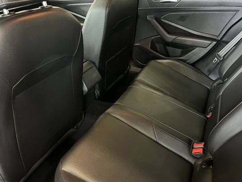 Used 2019 Volkswagen Jetta SE FWD image 11