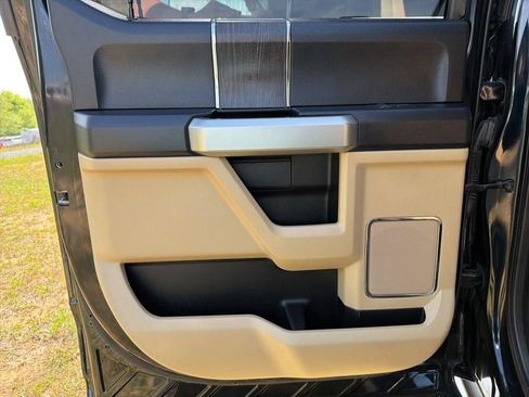 Used 2021 Ford F350 Lariat w/ Chrome Package AWD/4WD image 24