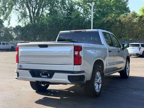 Used 2020 Chevrolet Silverado 1500 Custom w/ Custom Value Package AWD/4WD image 5