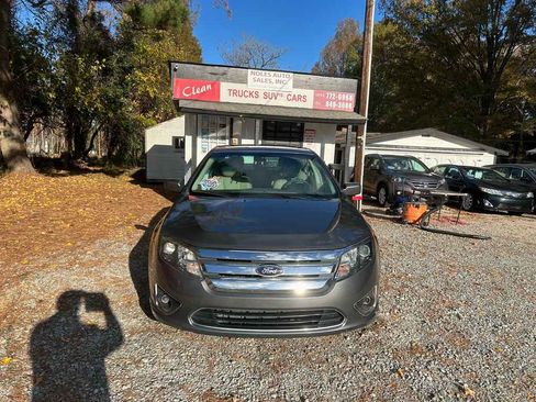 Used 2012 Ford Fusion SEL image 2
