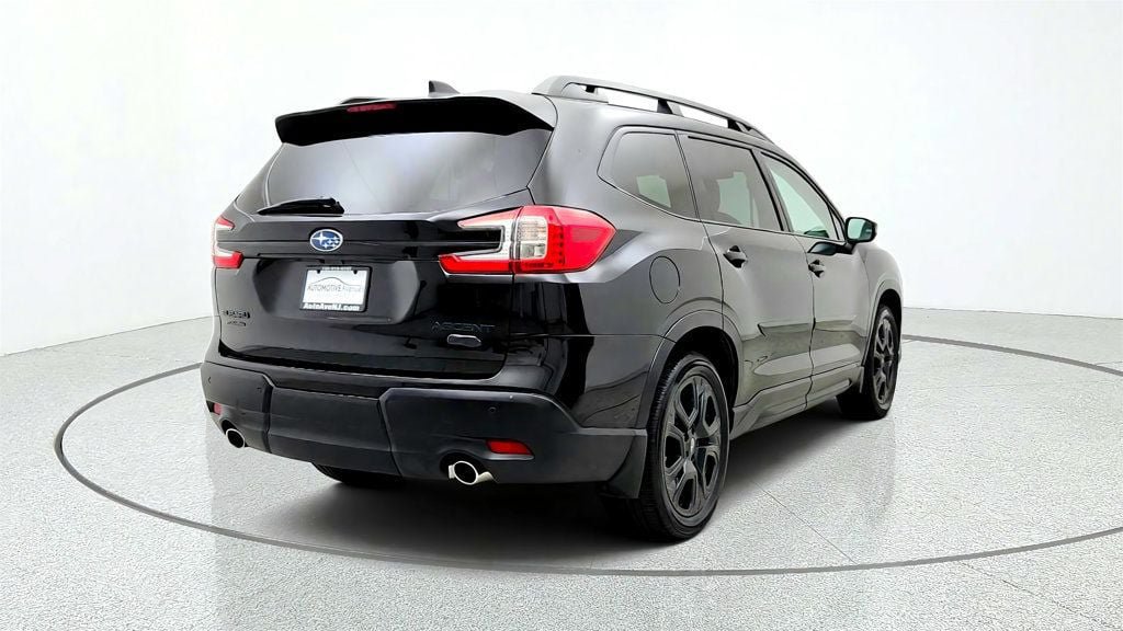 Used 2023 Subaru Ascent Onyx Edition AWD/4WD image 5