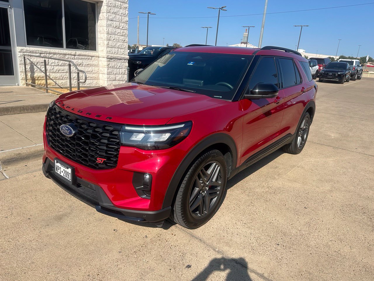 Used 2025 Ford Explorer ST w/ Sun And Sound Package AWD/4WD image 1