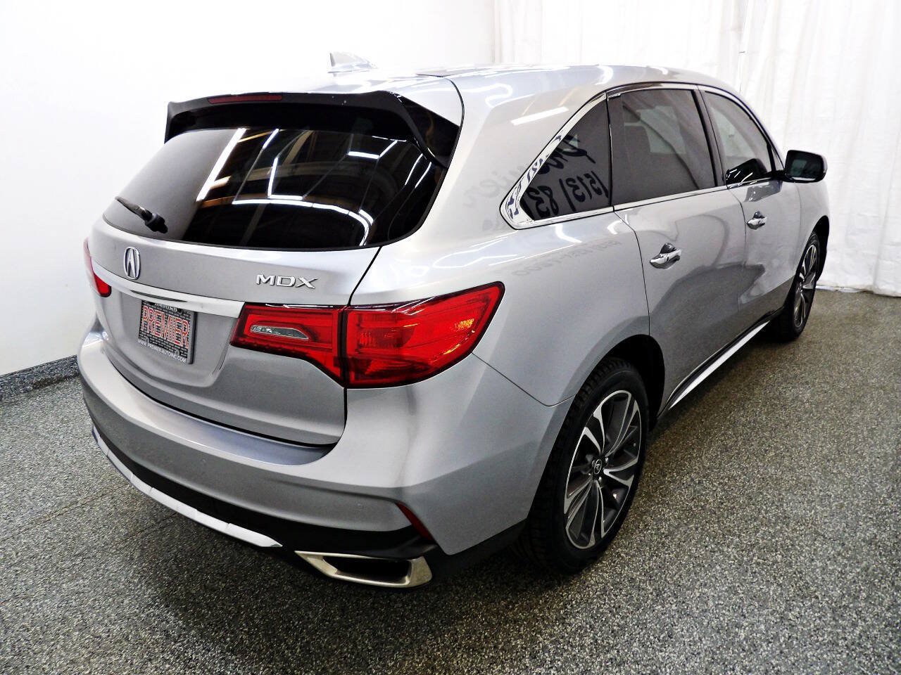 Used 2020 Acura MDX w/ Technology Package FWD image 6