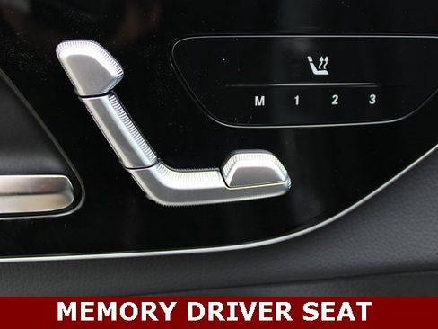 New 2025 Mercedes-Benz GLC 350e 4MATIC image 13