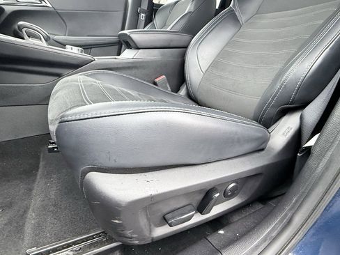 Used 2024 Mitsubishi Outlander SE image 25