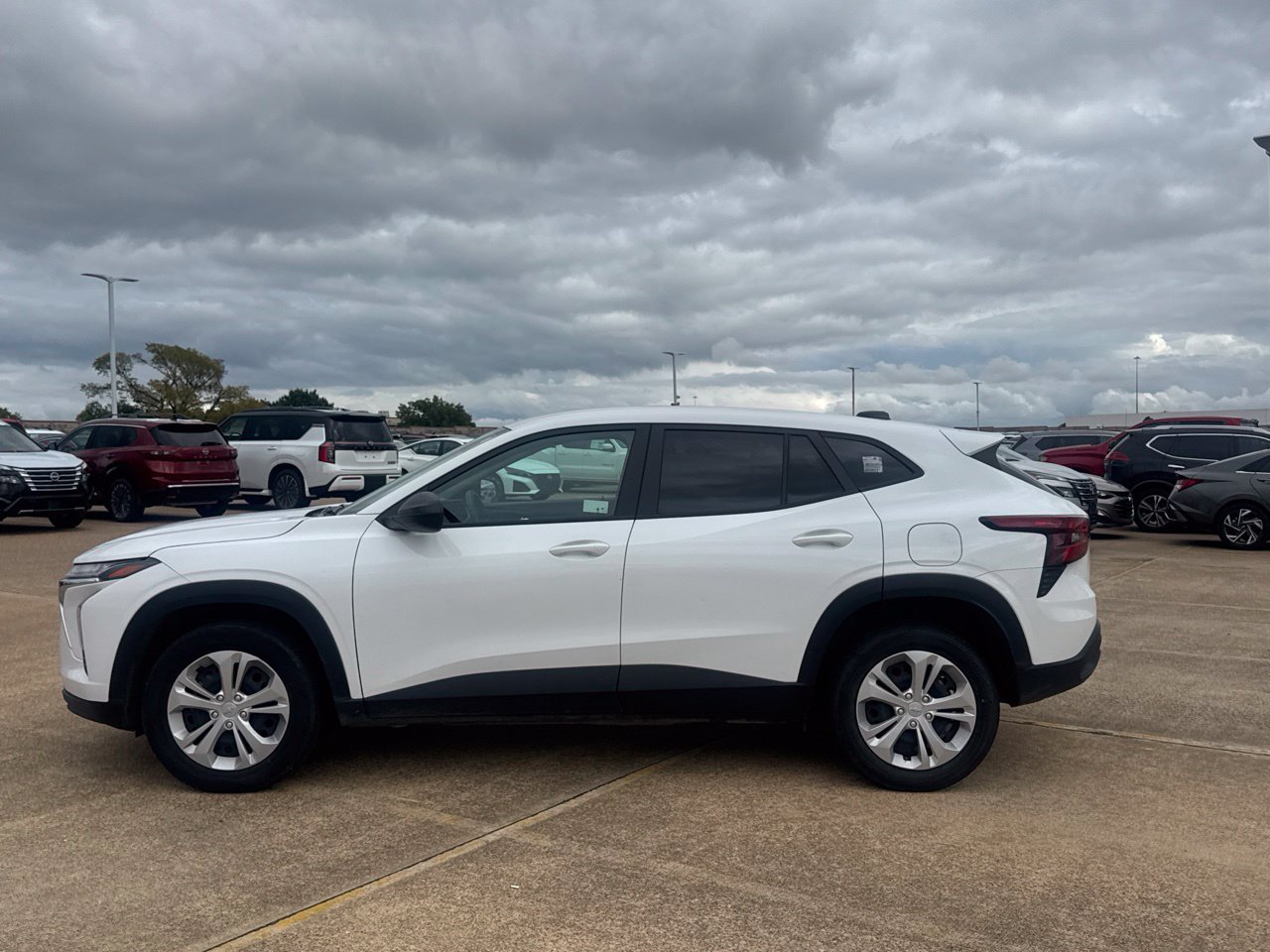 Used 2025 Chevrolet Trax LS FWD image 15