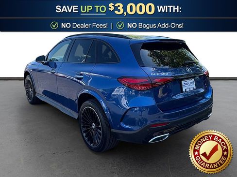 Used 2023 Mercedes-Benz GLC 300 4MATIC image 4