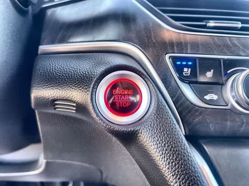 Certified 2022 Honda Accord Touring image 28