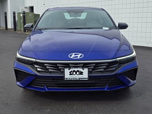 New 2025 Hyundai Elantra Sport image 9