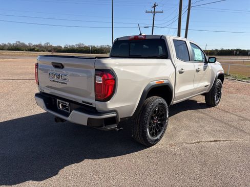 New 2026 GMC Canyon Elevation w/ Convenience Package image 6