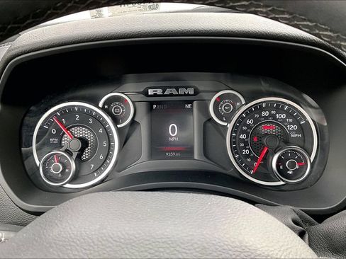 Used 2026 RAM 2500 Big Horn AWD/4WD image 8