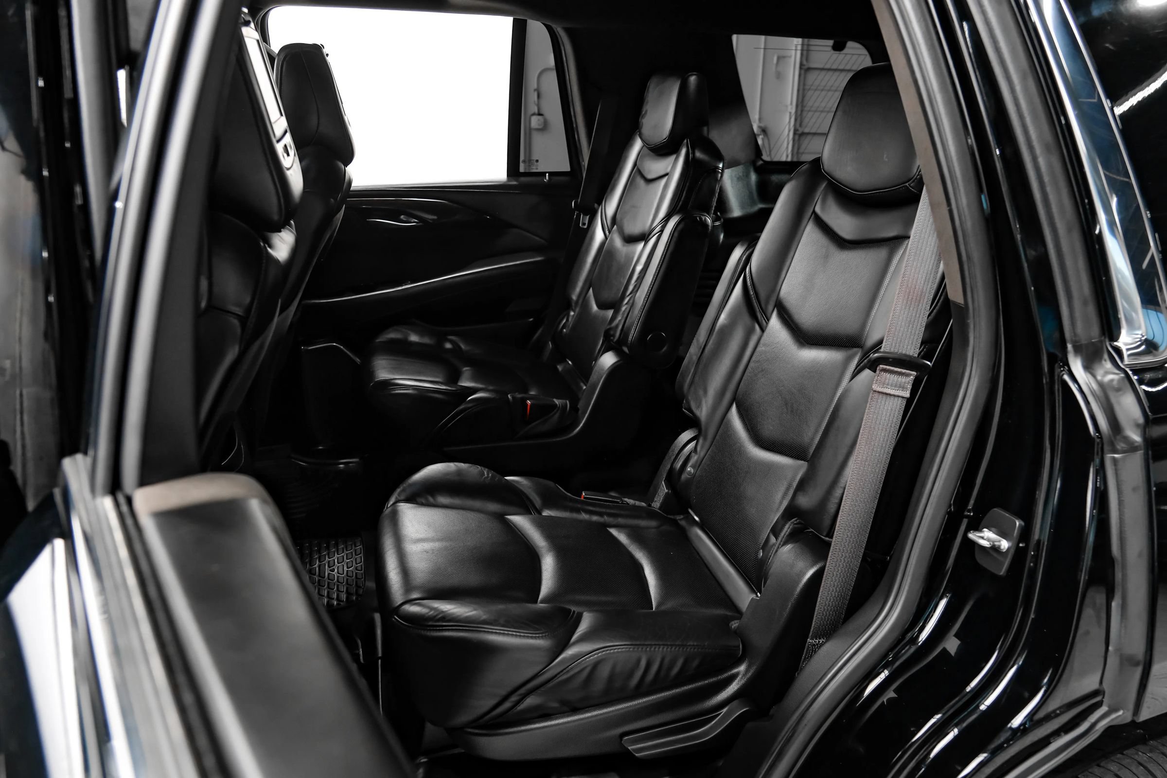 Used 2016 Cadillac Escalade Platinum AWD/4WD image 48