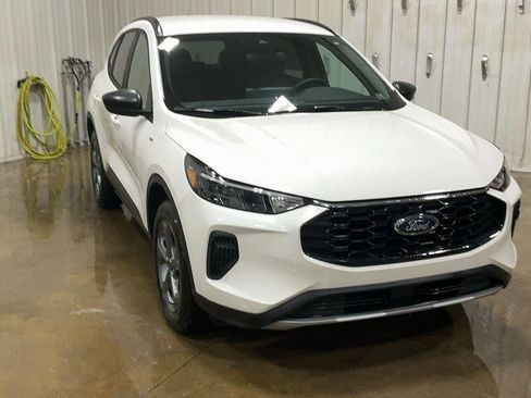 New 2025 Ford Escape ST-Line w/ Tech Pack #1 image 3