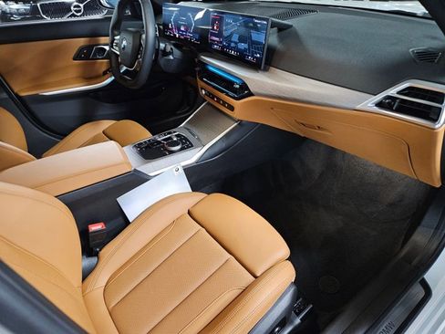 Certified 2025 BMW 330i Sedan w/ Convenience Package image 22