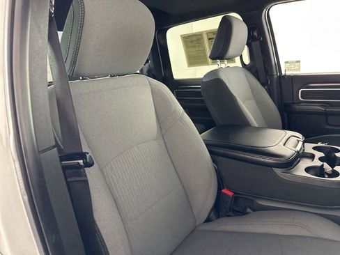 Used 2024 RAM 2500 Big Horn image 32