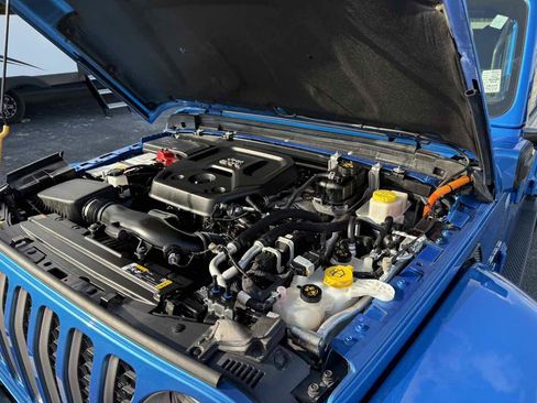 Used 2022 Jeep Wrangler Unlimited Sahara 4xe image 58