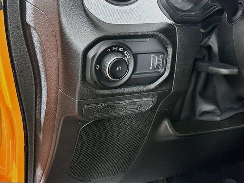 Certified 2025 Jeep Wrangler Sport AWD/4WD image 18