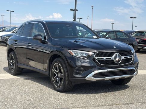 Certified 2026 Mercedes-Benz GLC 300 4MATIC image 4