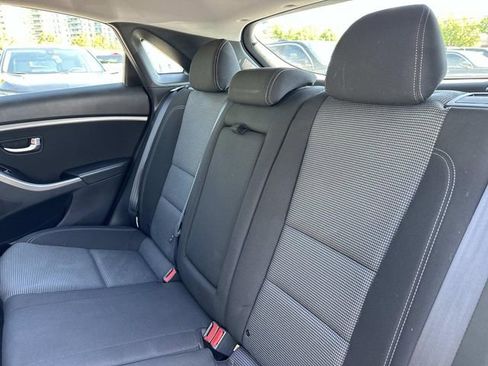 Used 2016 Hyundai Elantra GT FWD image 15