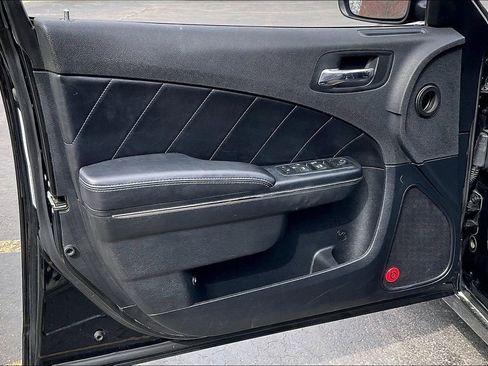 Used 2013 Dodge Charger R/T w/ Daytona Edition Group image 26