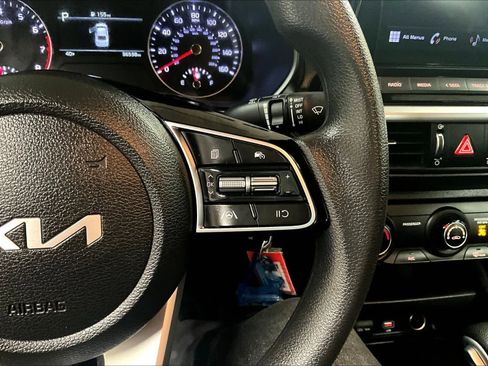 Used 2022 Kia Forte LXS w/ LXS Technology Package image 23