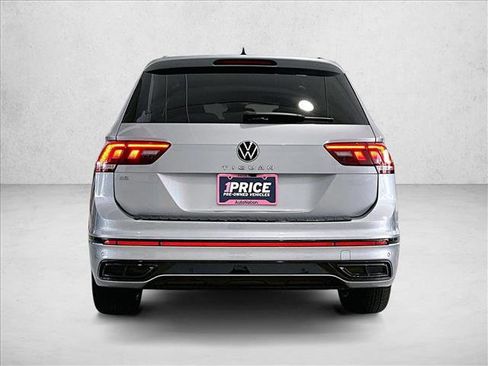 Used 2023 Volkswagen Tiguan SE R-Line FWD image 4