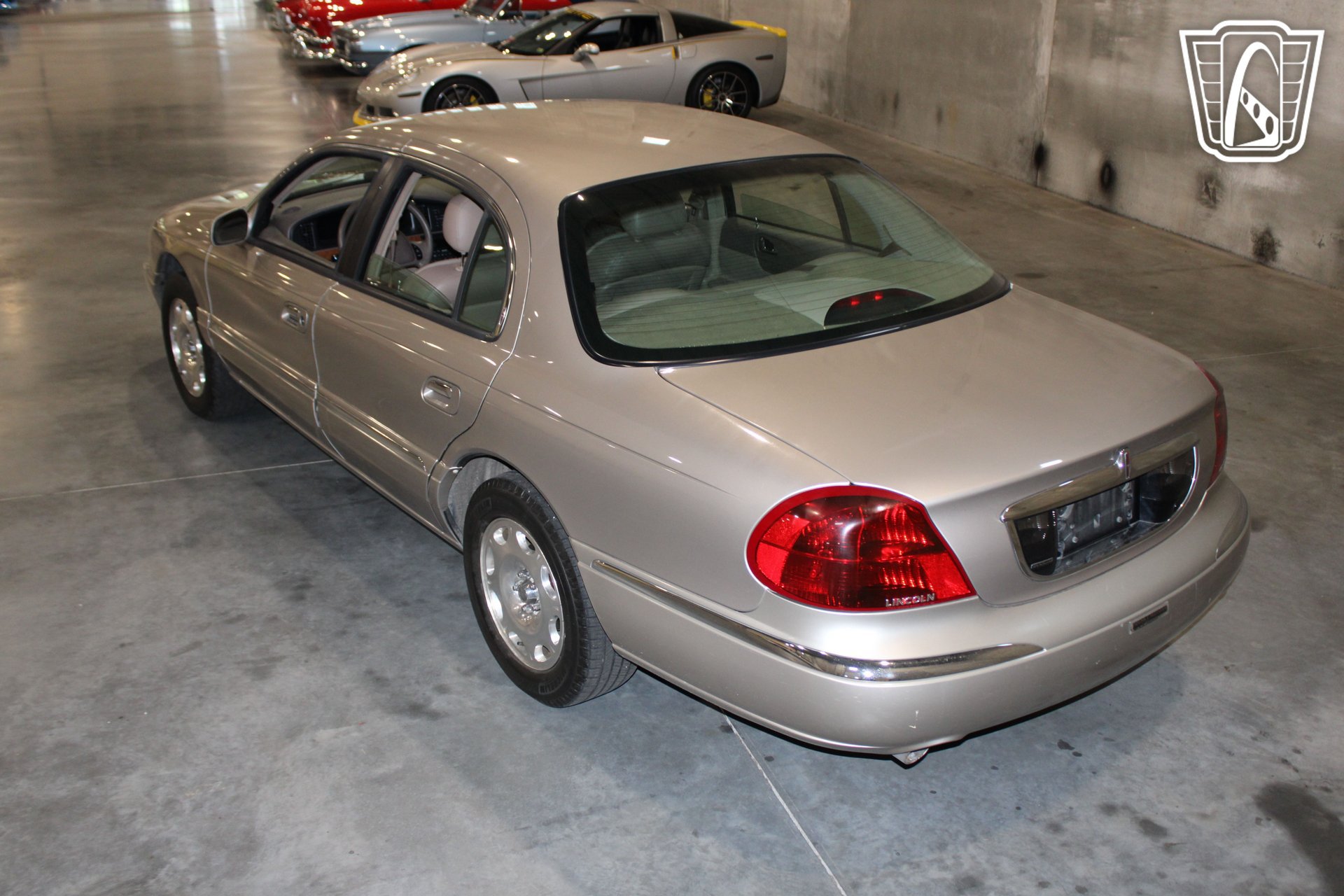 Used 1999 Lincoln Continental FWD image 11