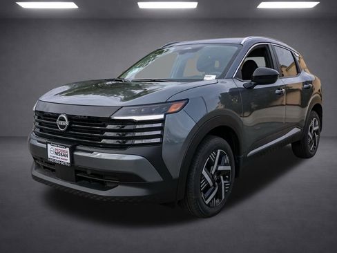 New 2026 Nissan Kicks SV image 8