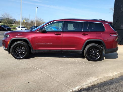 Used 2024 Jeep Grand Cherokee L Laredo AWD/4WD image 20