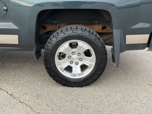 Used 2017 Chevrolet Silverado 1500 LT w/ All Star Edition AWD/4WD image 9