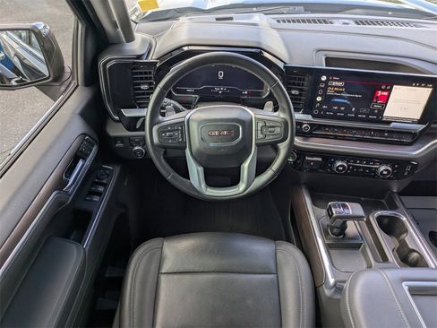 Used 2022 GMC Sierra 1500 SLT w/ SLT Premium Plus Package image 18