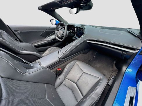 Used 2024 Chevrolet Corvette Stingray Convertible w/ 1LT RWD image 13