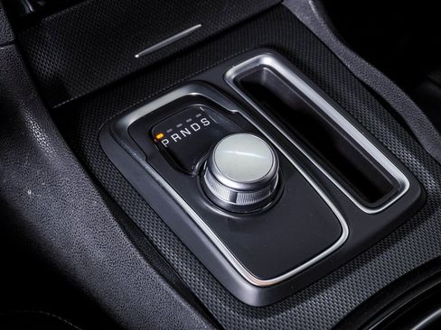 Used 2015 Chrysler 300 S image 25