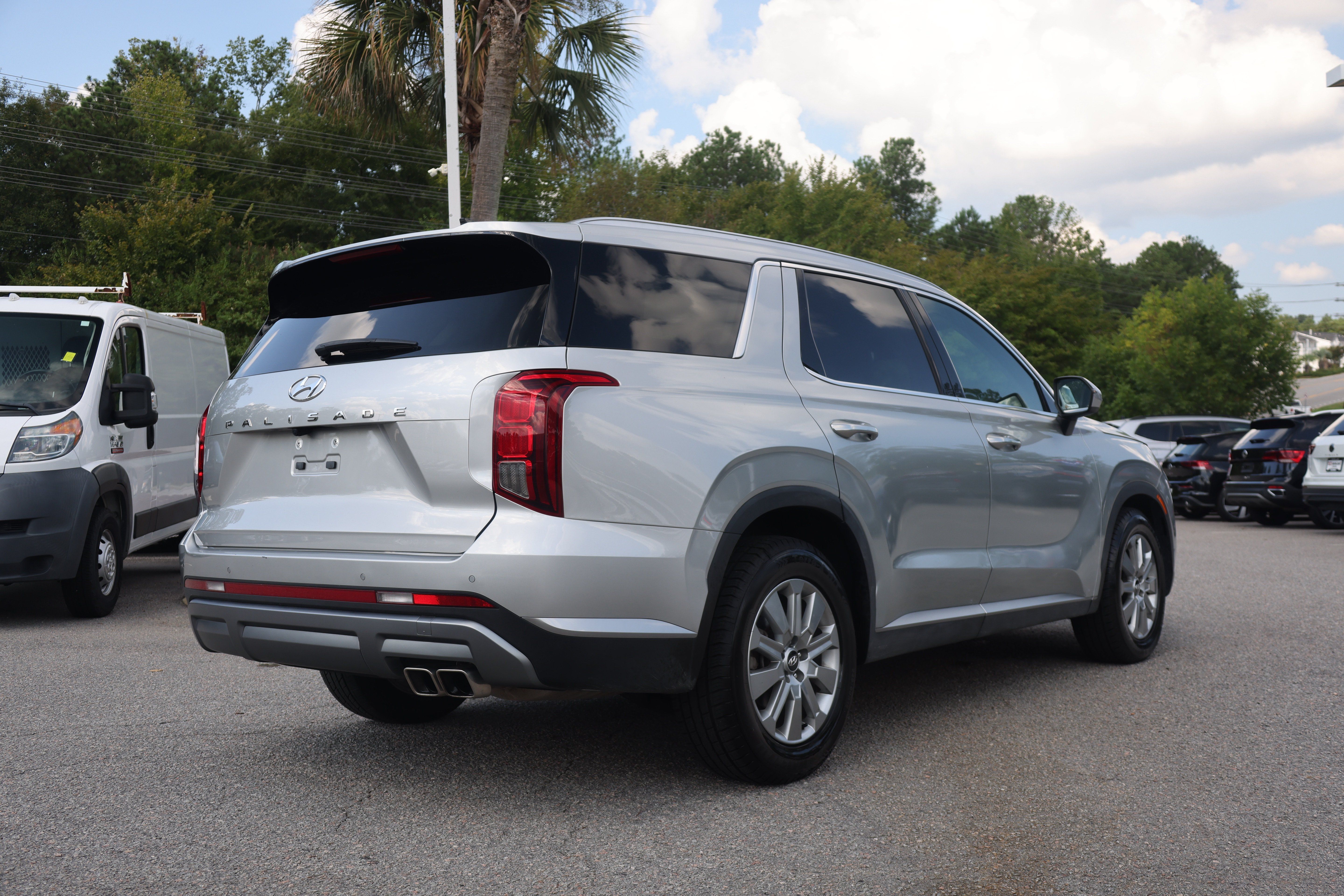 Used 2024 Hyundai Palisade SEL FWD image 5