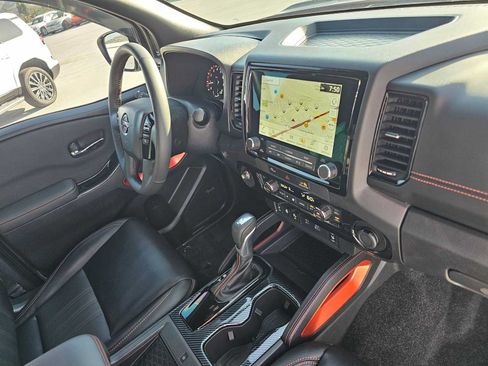 Used 2024 Nissan Frontier Pro-X w/ Pro Premium Package RWD image 11
