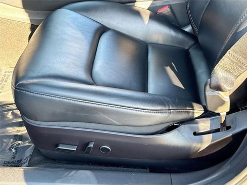 Used 2021 Tesla Model 3 Standard Range Plus image 20